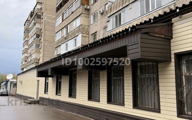 Свободное назначение, офисы, магазины и бутики, склады, общепит, салоны красоты, бани, гостиницы и зоны отдыха, фитнес и спорт, медцентры и аптеки, образование, развлечения, конференц-залы, кабинеты и рабочие места, студии · 308 м² за ~ 1 млн ₸ в Алматы, Ауэзовский р-н — фото 29
