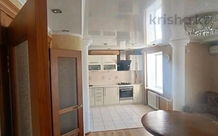 4-бөлмелі пәтер · 90 м² · 3/10 қабат, Интернациональная, бағасы: 42.2 млн ₸ в Петропавловске — фото 2