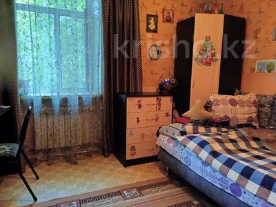 Продажа квартир в Карагандинской обл.: 2-комнатная квартира · 52 м² · 1/2 этаж, Пр. Строителей — Восток за 6 млн 〒 2-комнатная квартира · 52 м² · 1/2 этаж, Пр. Строителей — Восток за 6 млн 〒 в Темиртау