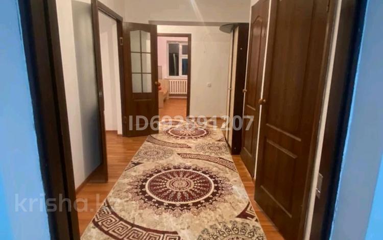 3-бөлмелі пәтер, 73 м², 5/5 қабат ай сайын, Мкр. Астана 2 4, бағасы: 110 000 〒 в  — фото 2