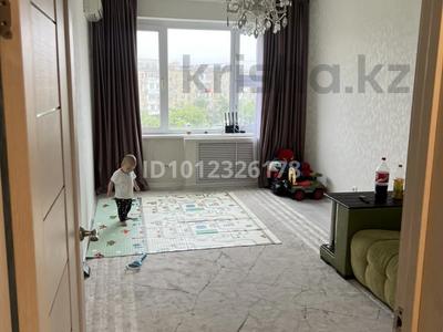 2-комнатная квартира · 57 м² · 5/5 этаж, 12-й мкр. 25 за 14 млн ₸ в Актау, 18-й мкр 