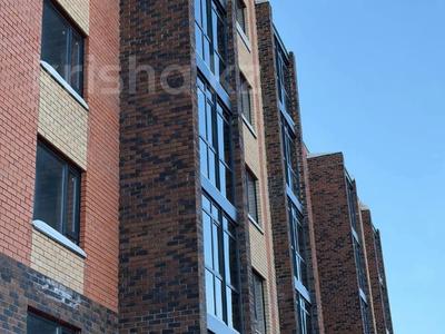 3-бөлмелі пәтер · 98.3 м² · 1/5 қабат, Ленинградская, бағасы: ~ 39.3 млн ₸ в Петропавловске