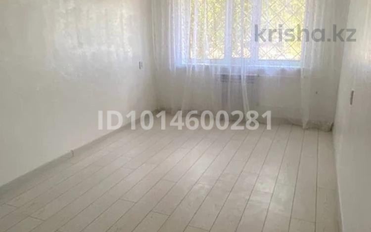 2-бөлмелі пәтер · 42.1 м² · 1/5 қабат, Бауыржан Момышулы 22 — Сейфуллина, бағасы: 16.5 млн ₸ в Жезказгане — фото 2