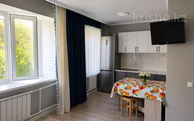 2-бөлмелі пәтер · 42 м² · 3/9 қабат, 70 квартал, бағасы: 15 млн ₸ в Темиртау — фото 9