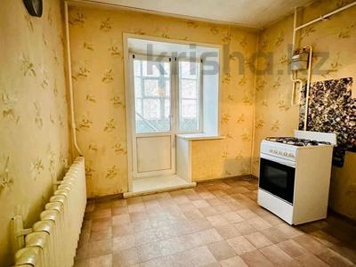 2-комнатная квартира, 50 м², 1/5 этаж, егемен казахстана 40 за 15.9 млн 〒 в Петропавловске