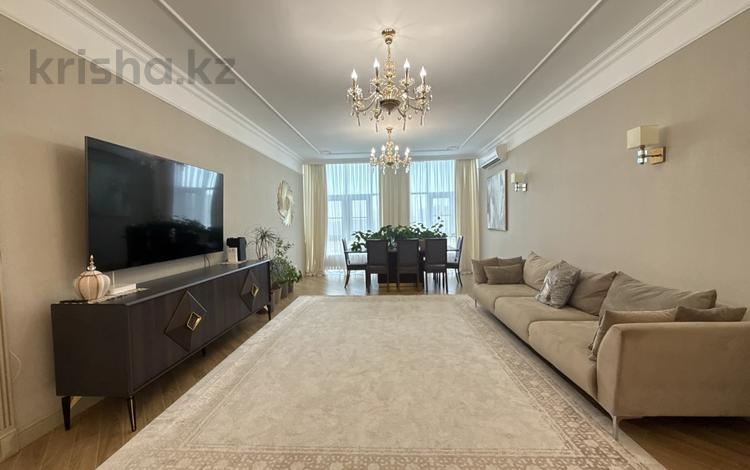 5-комнатная квартира · 189 м² · 5/7 этаж, Арай 49 за 170 млн ₸ в Астане, Есильский р-н — фото 2