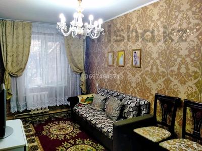 2-бөлмелі пәтер, 44 м², 2/5 қабат ай сайын, мкр Айнабулак-2 70, бағасы: 200 000 〒 в Алматы, Жетысуский р-н