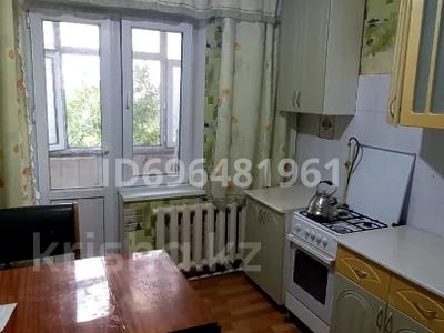 2-комнатная квартира · 54 м² · 5/5 этаж, мкр 5 102/3 — Частная школа "Шанырак", ис фак Жубанова, 19 школа за 135 000 〒 в Актобе