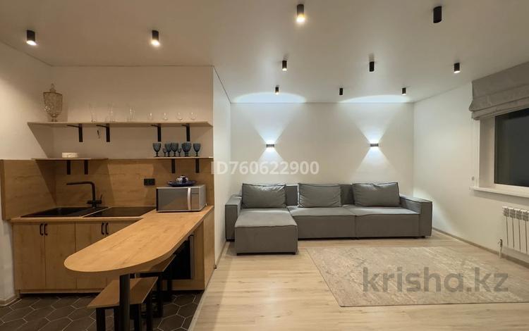 2-комнатная квартира · 56 м² · 15/19 этаж, Каныша Сатпаева 55/10 за 250 000 ₸ в Усть-Каменогорске, Ульбинский — фото 9