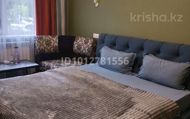 1-бөлмелі пәтер · 42 м² · 1/5 қабат, Ақсай-2 ш/а. 28, бағасы: 15 000 ₸ в Алматы, Ауэзовский р-н — фото 2