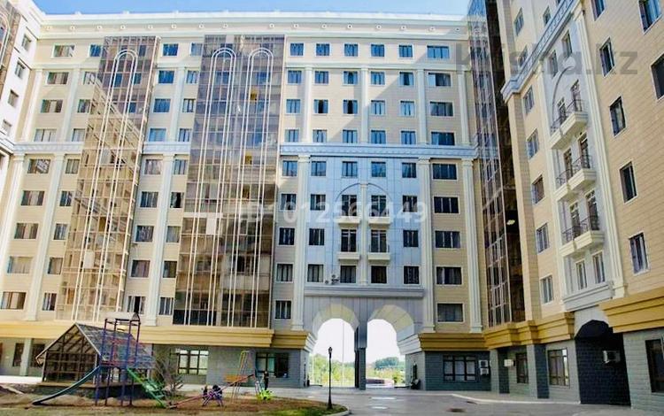 5-бөлмелі пәтер · 195 м² · 5/10 қабат, Сарайшык 38, бағасы: 91 млн ₸ в Астане, Есильский р-н — фото 2