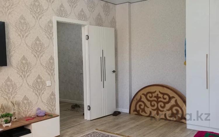 1-бөлмелі пәтер · 44.3 м² · 4/12 қабат, Караменде би Шакаулы 7, бағасы: 22 млн ₸ в Астане, Сарыарка р-н — фото 2