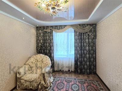 3-комнатная квартира · 68.7 м² · 3/5 этаж, 8 МКР за 16.8 млн 〒 в Темиртау