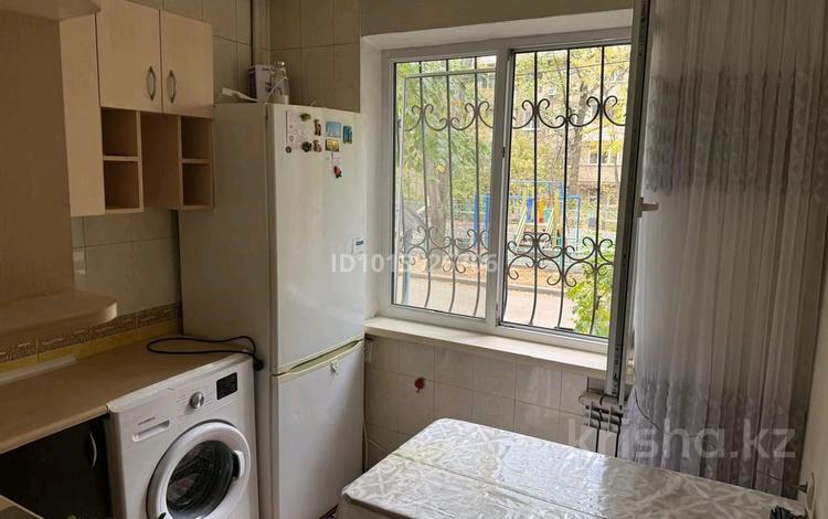 3-комнатная квартира · 58 м² · 1/4 этаж, мкр №6 14 за 300 000 ₸ в Алматы, Ауэзовский р-н — фото 2