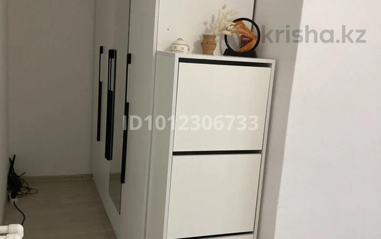 1-бөлмелі пәтер · 40 м² · 7/9 қабат, мкр Береке 20, бағасы: 11.5 млн ₸ в Атырау — фото 2