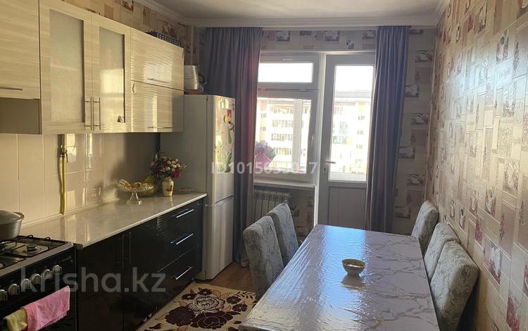 3-бөлмелі пәтер · 92 м² · 4/5 қабат, Арай-2 ш/а. 15, бағасы: 28 млн ₸ в Таразе, мкр Арай-2 — фото 2