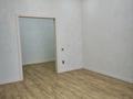 2-бөлмелі пәтер · 76 м² · 2/9 қабат, Вокзальная 4 дом, бағасы: 41.5 млн ₸ в Уральске — фото 5