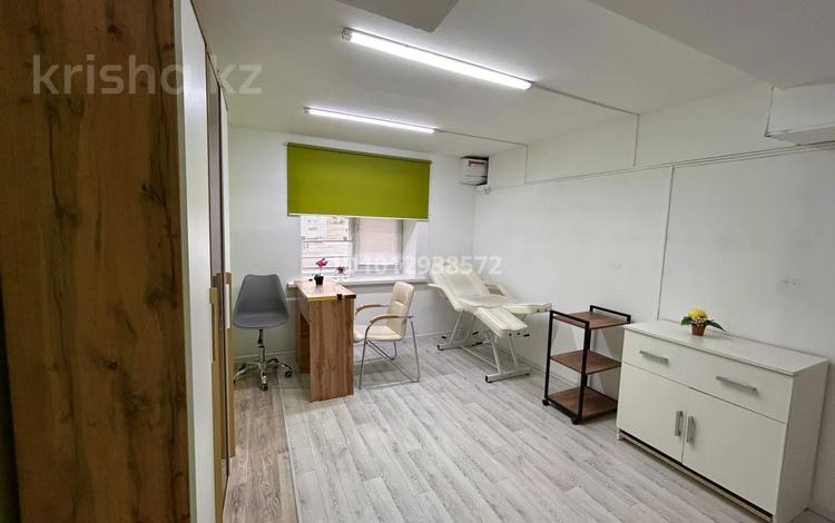 Офисы, салоны красоты · 14 м² за 120 000 ₸ в Атырау, мкр Нурсая — фото 2