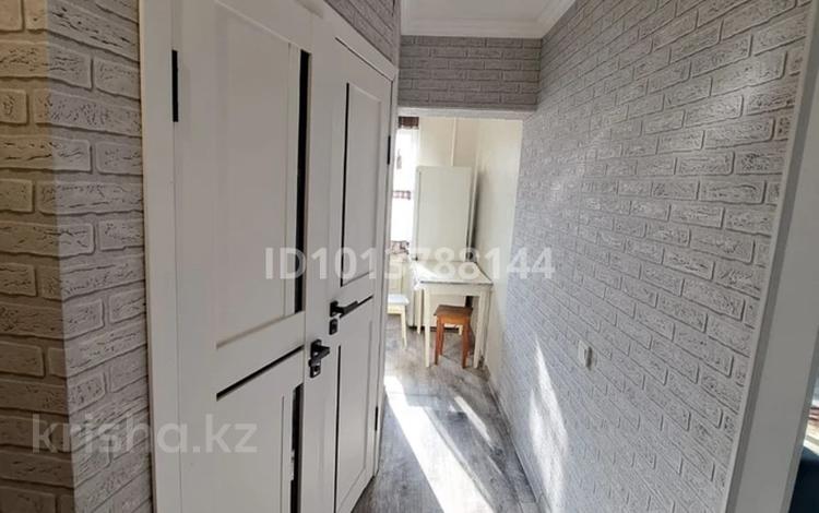 2-бөлмелі пәтер · 45 м² · 3/5 қабат, Достык 103/11 — Каджымукана, бағасы: 300 000 ₸ в Алматы, Медеуский р-н — фото 2
