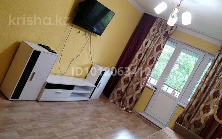 3-бөлмелі пәтер · 68 м² · 3/4 қабат, 1-й мкр. 18, бағасы: 25 млн ₸ в Конаеве — фото 2