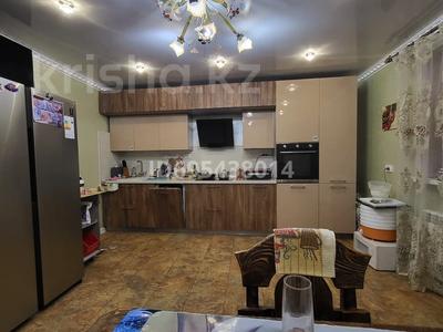 Жеке үй · 7 бөлме · 330 м² · 7 сот., Ружейникова 69 — Залманова, бағасы: 85 млн ₸ в Петропавловске