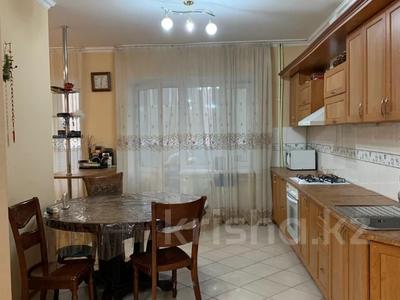 3-бөлмелі пәтер · 94.1 м² · 4/5 қабат, Алии Молдагуловой, бағасы: ~ 33.3 млн ₸ в Актобе