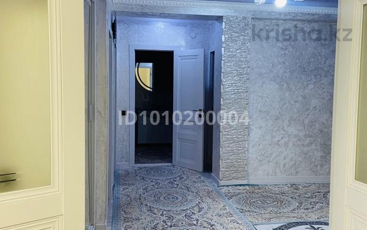 4-комнатная квартира · 108 м² · 1/5 этаж, Пр.Сатпаева за 40 млн ₸ — фото 8