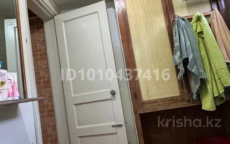 3-бөлмелі пәтер · 65 м² · 3/4 қабат, Сагандыкова 8 — ул. Сагандыкова, возле стадиона Локомотивный, бағасы: 35 млн ₸ в Таразе — фото 2