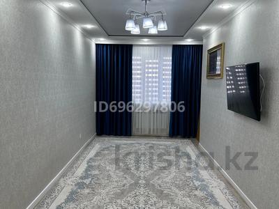 4-комнатная квартира, 100 м², 3/11 этаж, 16-й мкр 44 за 38 млн 〒 в Актау, 16-й мкр 