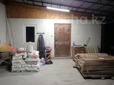 Жеке үй · 4 бөлме · 100 м² · 5 жүзд., Тан самал 41 — Егемендик, бағасы: 35 млн ₸ в Кемертогане