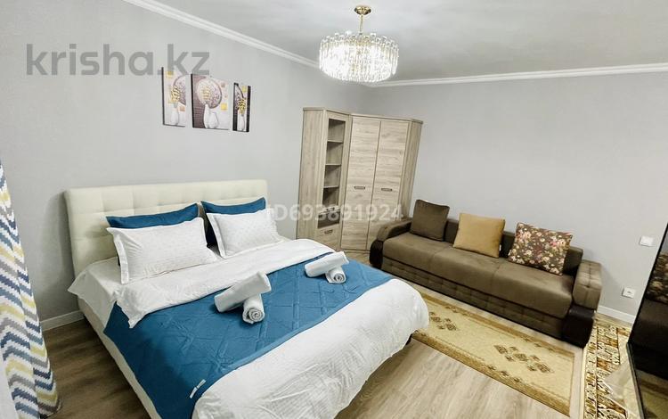 1-комнатная квартира · 50 м² · 6/9 этаж, Абая 130/3 за 16 000 〒 в Алматы, Бостандыкский р-н — фото 4