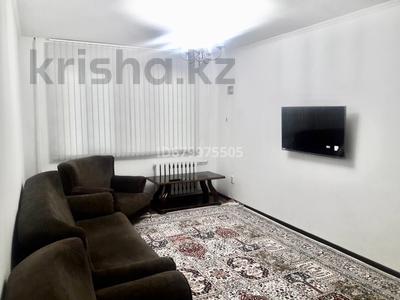 3-комнатная квартира, 80 м², 1/5 этаж помесячно, Байтурсынова 15А — Иляева за 220 000 〒 в Шымкенте, Аль-Фарабийский р-н