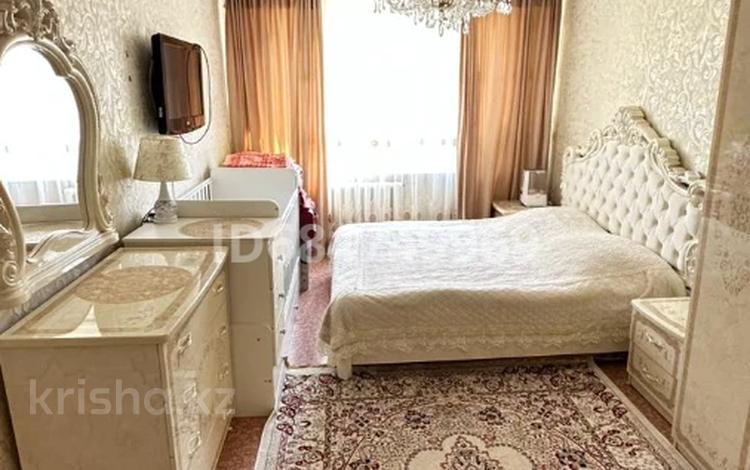 3-комнатная квартира, 63 м², 3/5 этаж, Анаркулова 5 за 21 млн 〒 в Жезказгане — фото 11