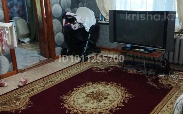 2-бөлмелі пәтер · 45.7 м² · 1/5 қабат, Майкудук, 12й микрорайон 24, бағасы: 10 млн ₸ в Караганде, Алихана Бокейханова р-н — фото 3