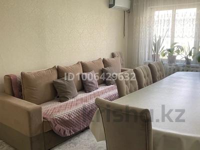 4-бөлмелі пәтер · 83 м² · 5/5 қабат, Строителей 10, бағасы: 28 млн 〒 в Аксукенте