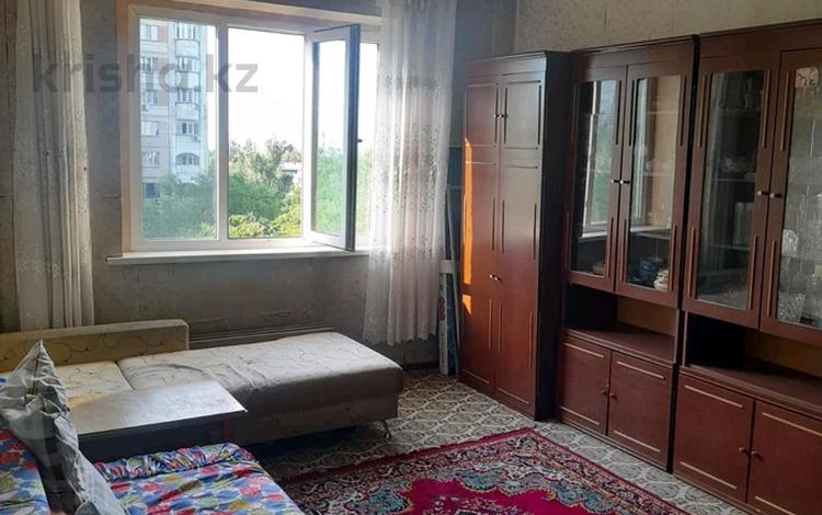 3-бөлмелі пәтер · 74 м² · 5/9 қабат, мкр Жетысу-2 54, бағасы: 300 000 ₸ в Алматы, Ауэзовский р-н — фото 2
