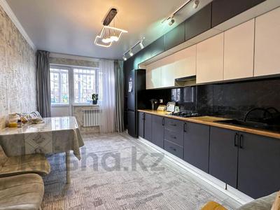 3-бөлмелі пәтер · 106 м² · 1/5 қабат, Бирлик, бағасы: 41 млн ₸ в Талдыкоргане, мкр Бирлик