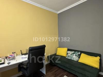 1-бөлмелі пәтер · 40 м² · 2/9 қабат, толе би — толп би жумалиева, бағасы: 40 млн ₸ в Алматы, Алмалинский р-н