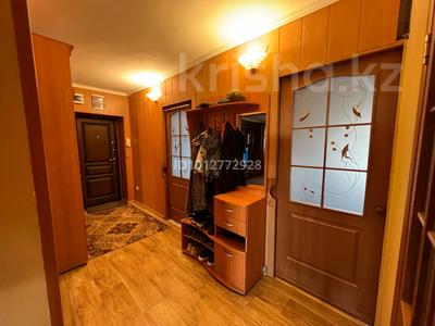 3-бөлмелі пәтер · 69 м² · 3/5 қабат, мкр Михайловка , Академическая 9/2, бағасы: 19.9 млн ₸ в Караганде, Казыбек би р-н