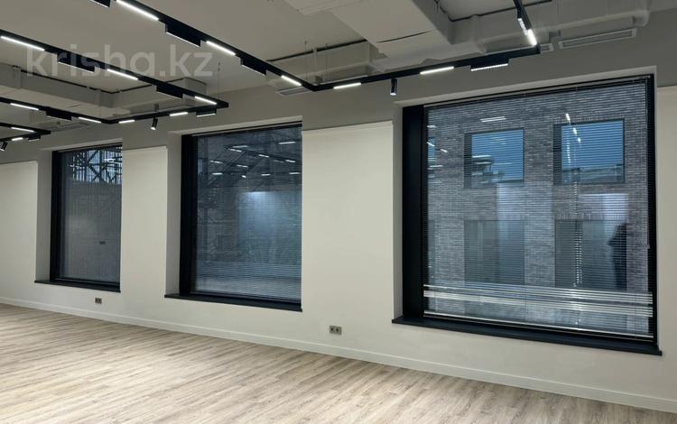 Кеңселер, білім орталықтары · 560 м², бағасы: ~ 15.7 млн ₸ в Алматы, Медеуский р-н — фото 16