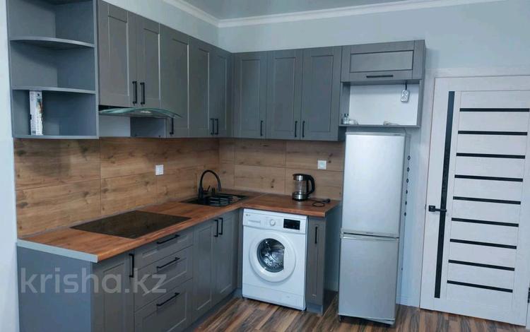 1-комнатная квартира · 40 м² · 8 этаж, Байдибек би 116 за 160 000 ₸ в Шымкенте — фото 2