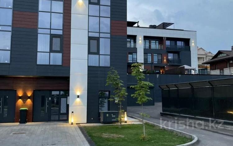 4-комнатная квартира · 330 м² · 1/4 этаж, улица 4-ая 2 за 225 млн ₸ в Алматы, Медеуский р-н — фото 17