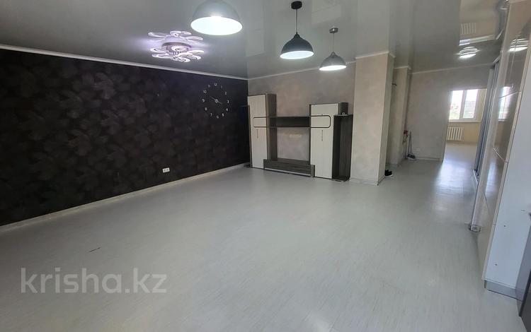 4-бөлмелі пәтер · 93.2 м² · 7/15 қабат, Боенббай Батыр 24/1, бағасы: 43 млн ₸ в Астане, Сарыарка р-н — фото 2