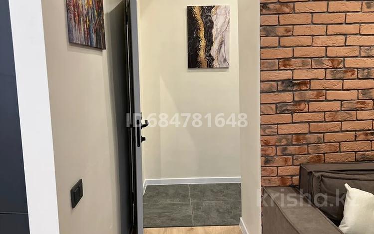 1-комнатная квартира · 42 м² · 8/13 этаж, Утепова 20 — Утепова за 300 000 ₸ в Алматы, Бостандыкский р-н — фото 2
