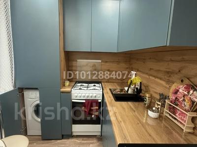 2-комнатная квартира · 46 м² · 4/5 этаж, Майкудук, 13й микрорайон 6 за 13 млн ₸ в Караганде, Алихана Бокейханова р-н