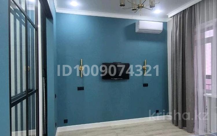 1-комнатная квартира · 40 м² · 9/18 этаж, мкр Юго-Восток, проспект Шахтеров 52Б — Пр. Шахтеров, 52Б за 200 000 ₸ в Караганде, Казыбек би р-н — фото 12