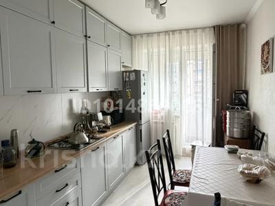 3-комнатная квартира · 68 м² · 5/5 этаж, мкр Мамыр-3 1 за 50 млн ₸ в Алматы, Ауэзовский р-н