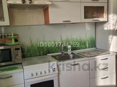 2-бөлмелі пәтер · 54 м² · 8/10 қабат, мкр Юго-Восток, 28й микрорайон ул. Сатыбалдина 7/2, бағасы: 29 млн ₸ в Караганде, Казыбек би р-н