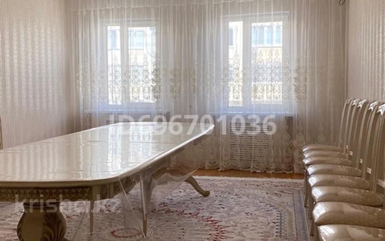 4-бөлмелі пәтер · 142 м² · 7/9 қабат, Жарбосынова 62 — Жарбосынова, бағасы: 47 млн ₸ в Атырау — фото 2
