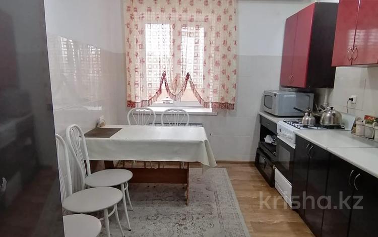 2-бөлмелі пәтер, 60 м², 8/9 қабат, Нур Актобе, бағасы: 13.9 млн 〒 — фото 4